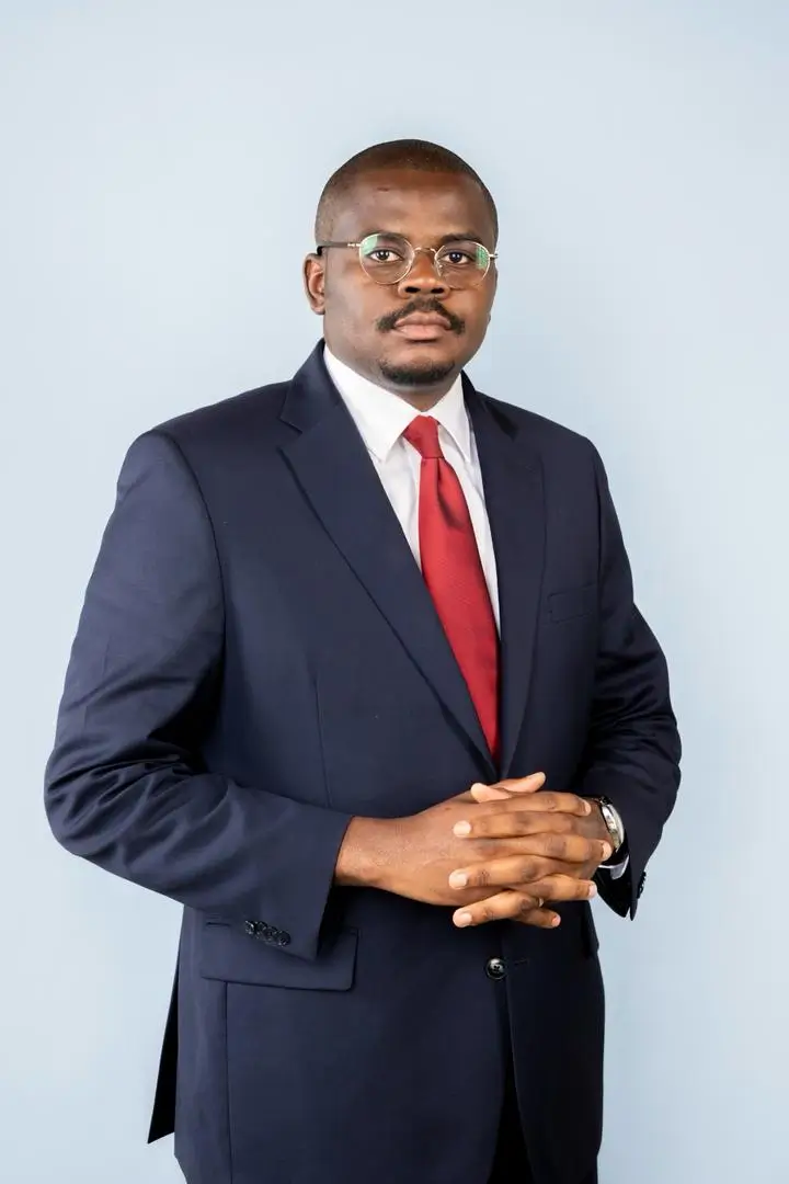 Portrait de Maître Caleb Banza Mwembo